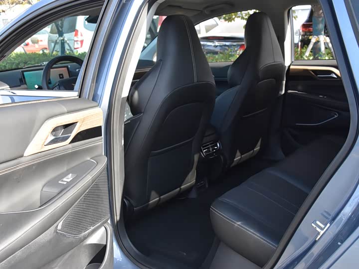 Фото 10 - XPeng P5