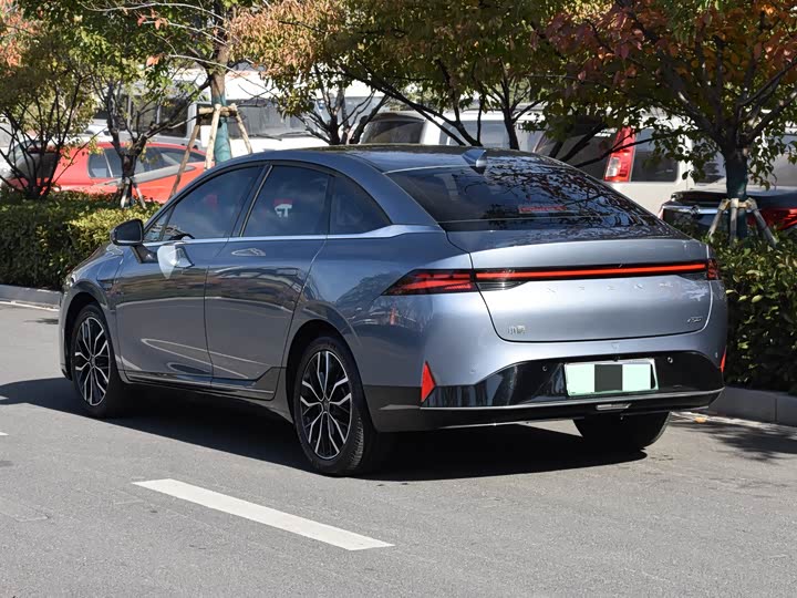 Фото 3 - XPeng P5