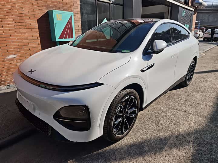 Фото 1 - XPeng G6