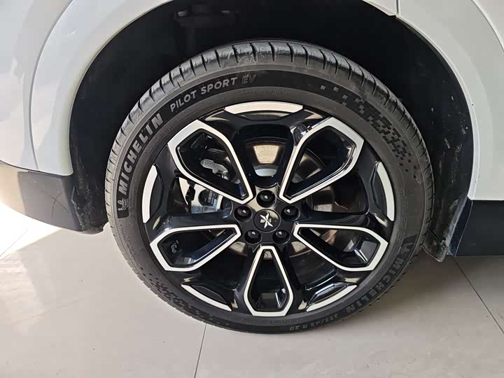 Фото 14 - XPeng G6