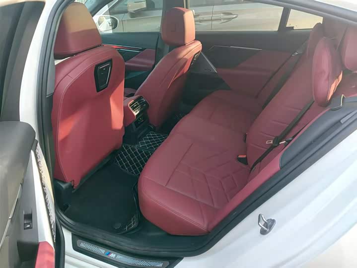 Фото 4 - BMW 5 Series