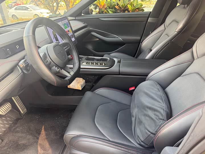 Фото 4 - Xiaomi SU7