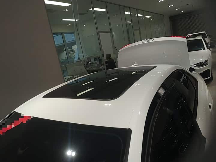 Фото 27 - Audi A4L