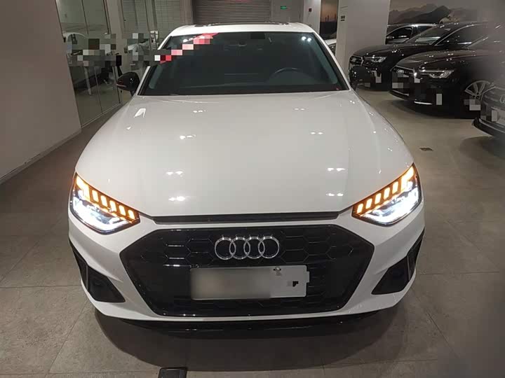 Фото 3 - Audi A4L