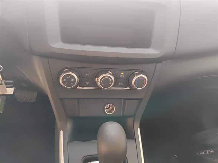 Фото 13 - Nissan Sylphy