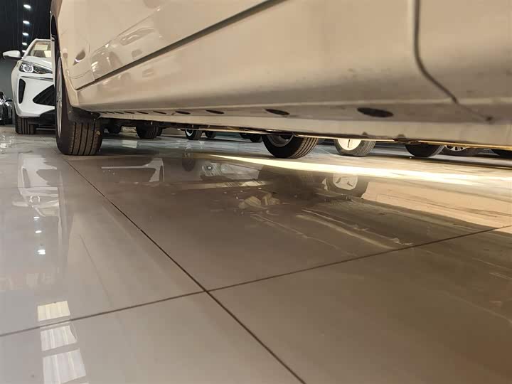 Фото 21 - Nissan Sylphy