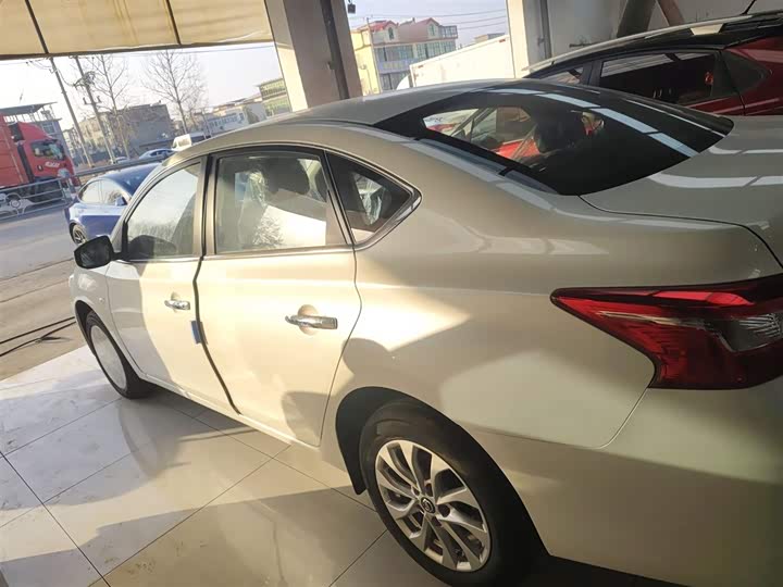 Фото 5 - Nissan Sylphy