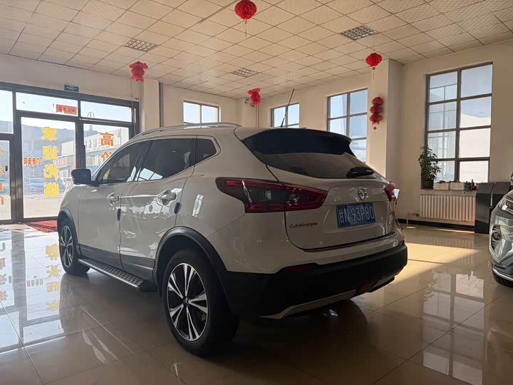 Фото 18 - Nissan Qashqai