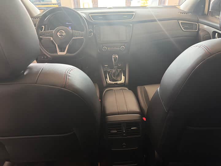 Фото 21 - Nissan Qashqai