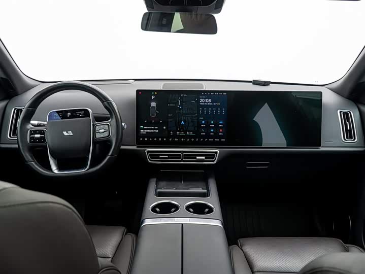 Фото 18 - LiXiang L8