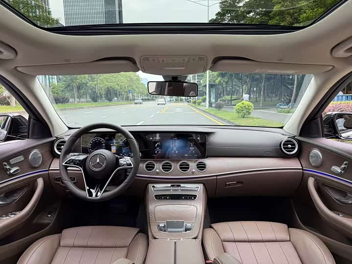 Фото 6 - Mercedes-Benz E-Class