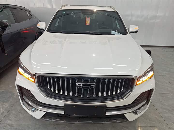 Фото 3 - Geely Monjaro