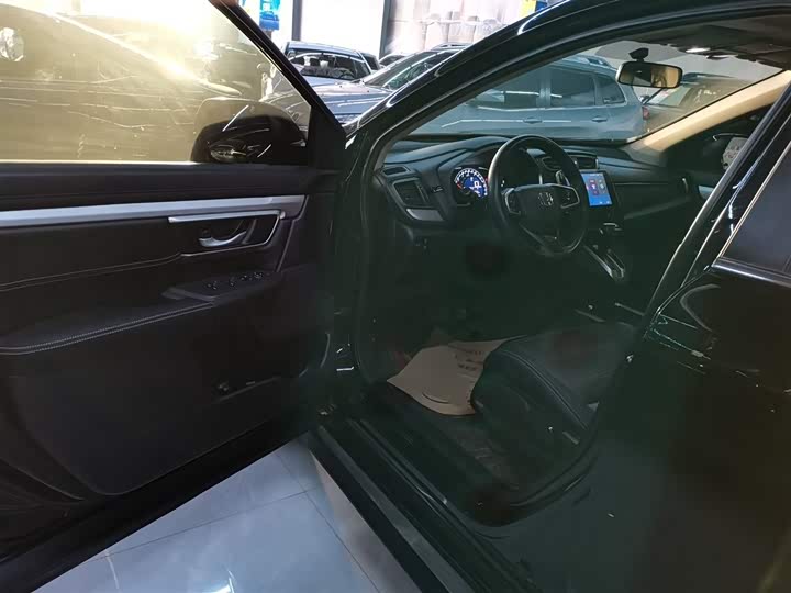 Фото 16 - Honda CR-V