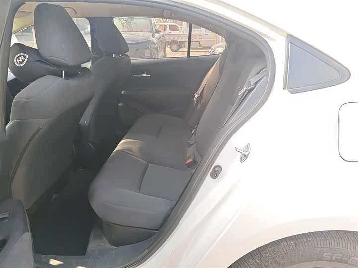 Фото 15 - Toyota Corolla