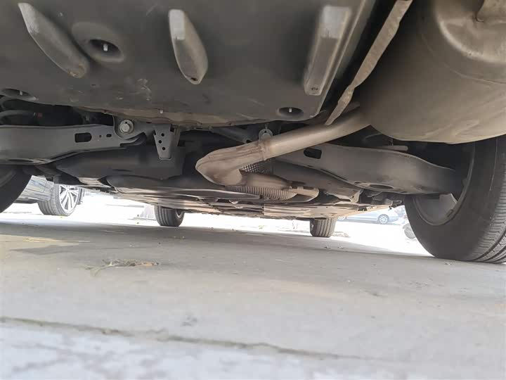 Фото 17 - Toyota Corolla