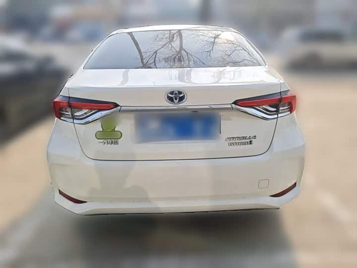 Фото 28 - Toyota Corolla