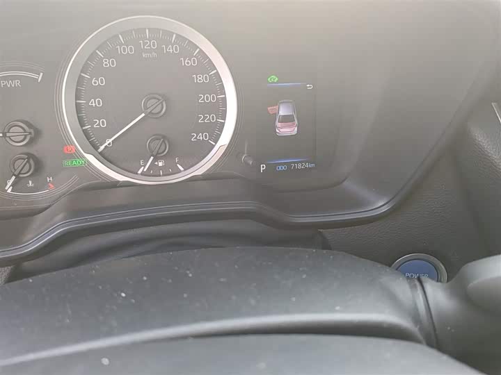 Фото 5 - Toyota Corolla