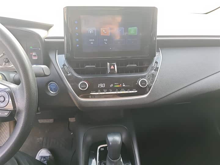 Фото 6 - Toyota Corolla