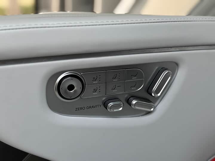 Фото 22 - XPeng X9