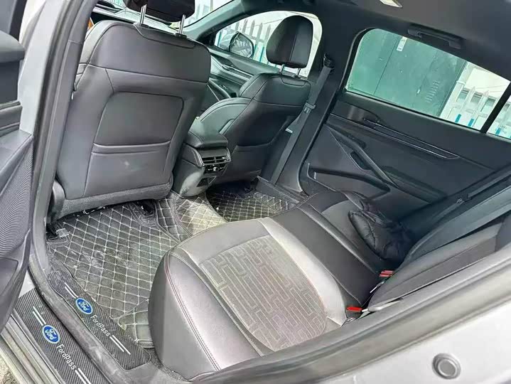 Фото 5 - Ford Mondeo