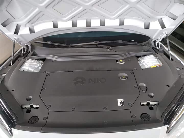 Фото 20 - Nio ET5T