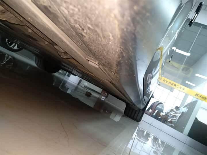 Фото 22 - Nio ET5T