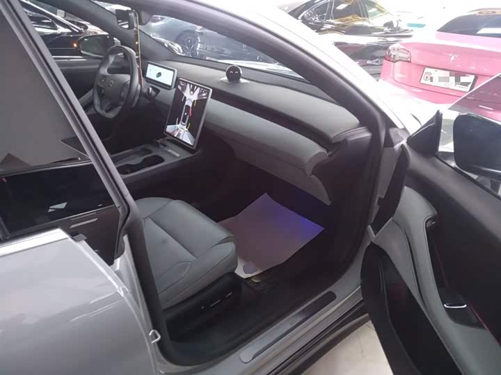 Фото 25 - Nio ET5T