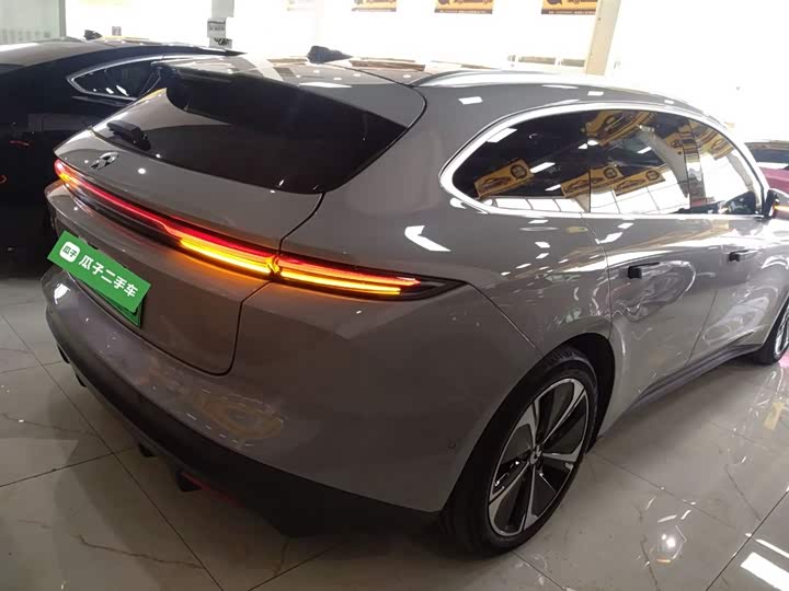 Фото 6 - Nio ET5T