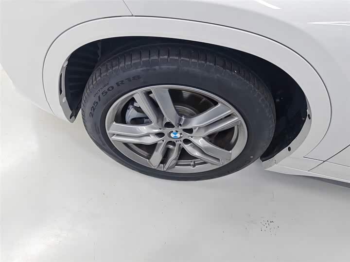 Фото 23 - BMW X2