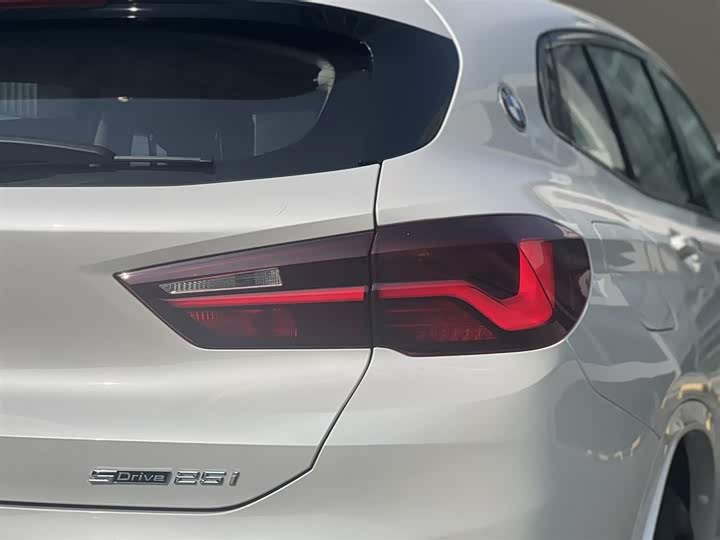 Фото 27 - BMW X2