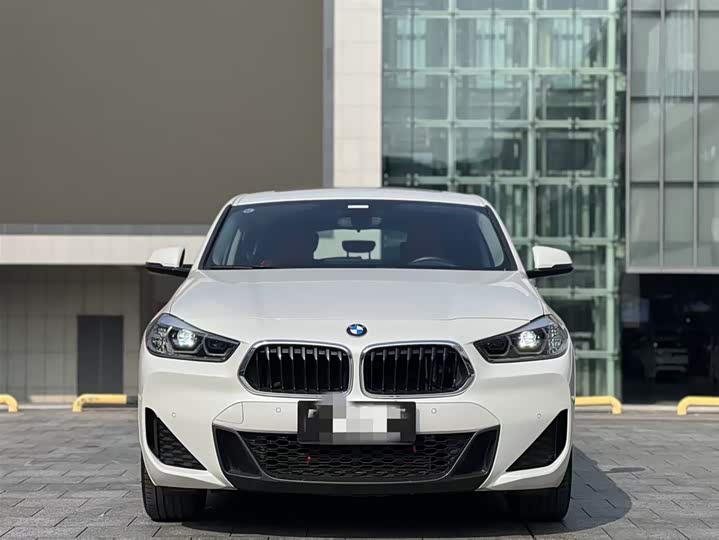 Фото 28 - BMW X2