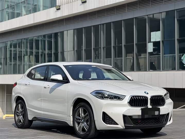 Фото 29 - BMW X2