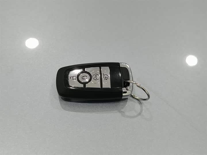 Фото 19 - Lincoln Corsair