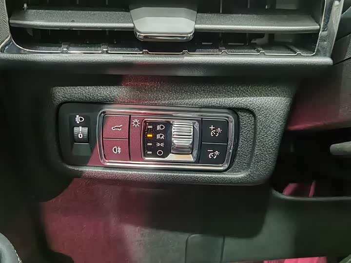 Фото 21 - Lincoln Corsair