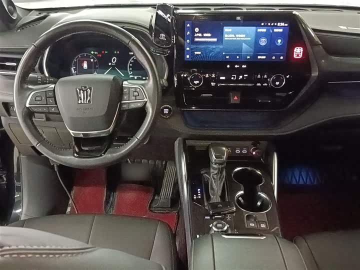 Фото 10 - Toyota Crown Kluger