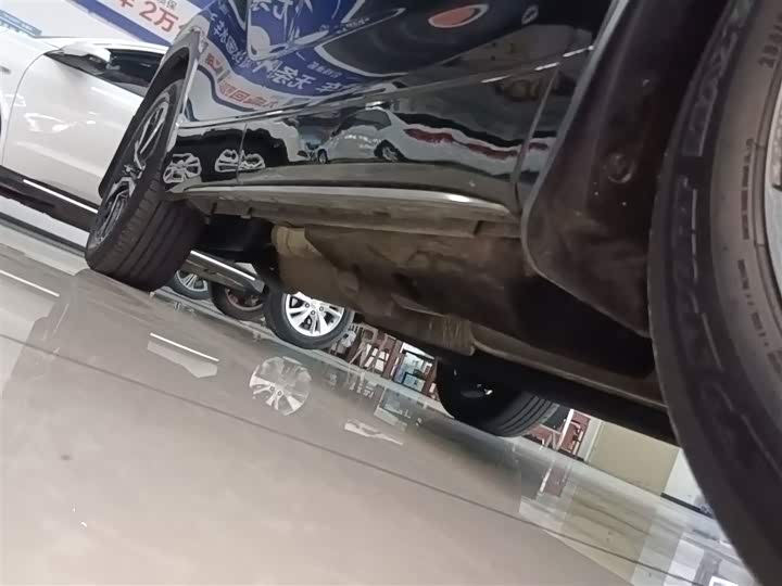 Фото 21 - Toyota Crown Kluger