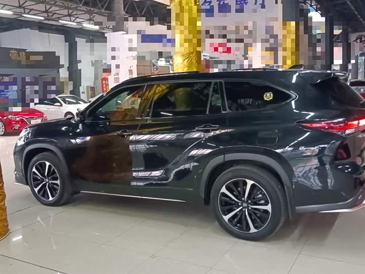 Фото 5 - Toyota Crown Kluger