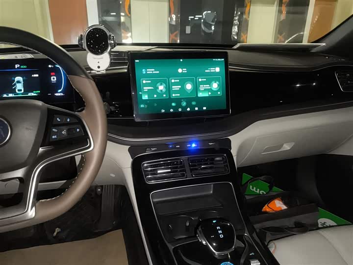 Фото 13 - BYD Qin Plus