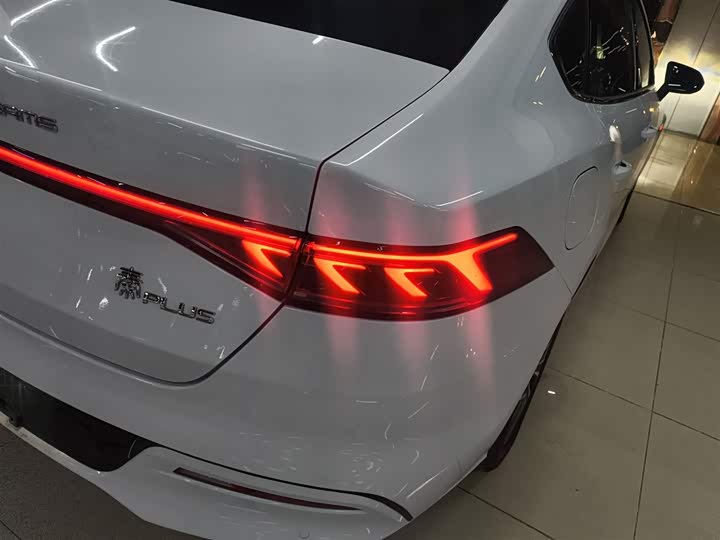 Фото 8 - BYD Qin Plus