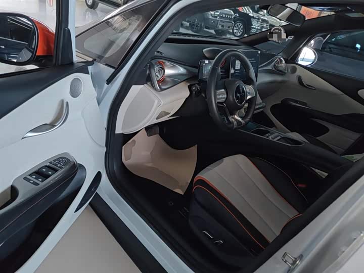 Фото 16 - BYD Dolphin