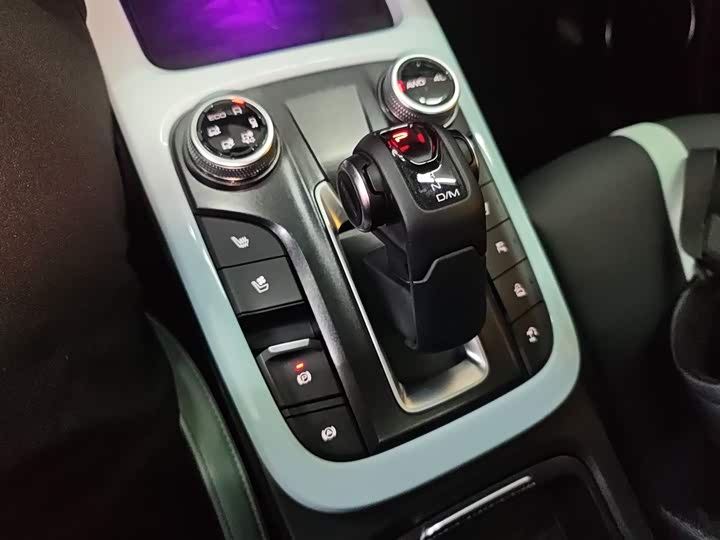 Фото 14 - Tank 300