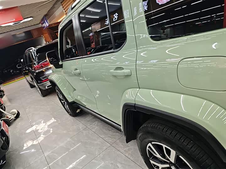 Фото 5 - Tank 300