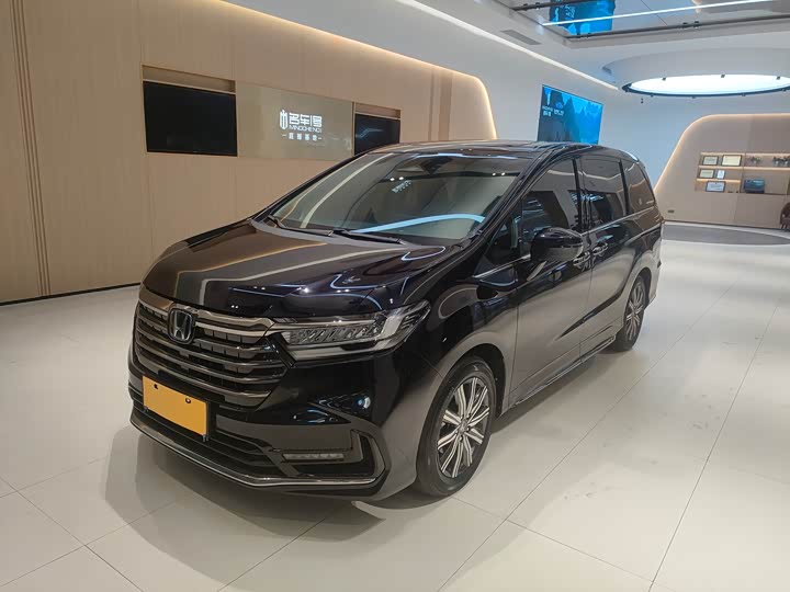 Фото 1 - Honda Odyssey
