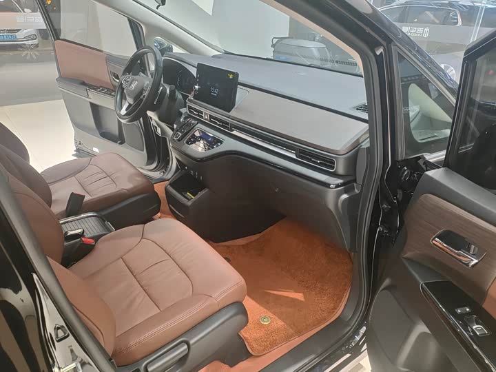 Фото 10 - Honda Odyssey