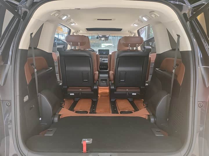 Фото 16 - Honda Odyssey