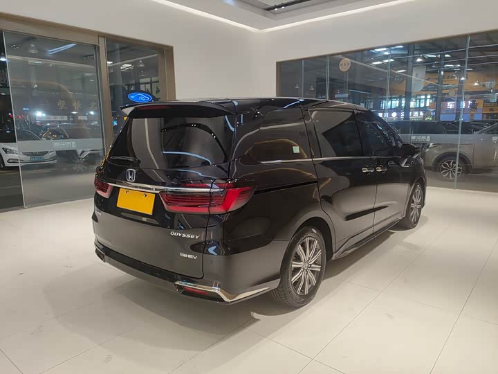 Фото 5 - Honda Odyssey