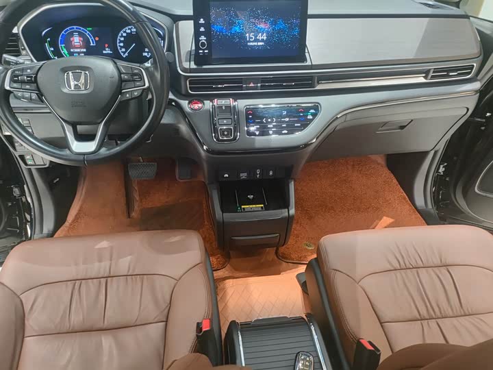 Фото 8 - Honda Odyssey