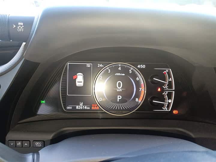 Фото 12 - Lexus ES