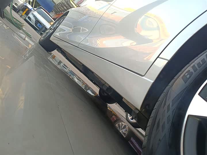 Фото 22 - Lexus ES