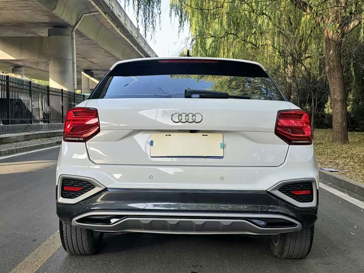 Фото 4 - Audi Q2L